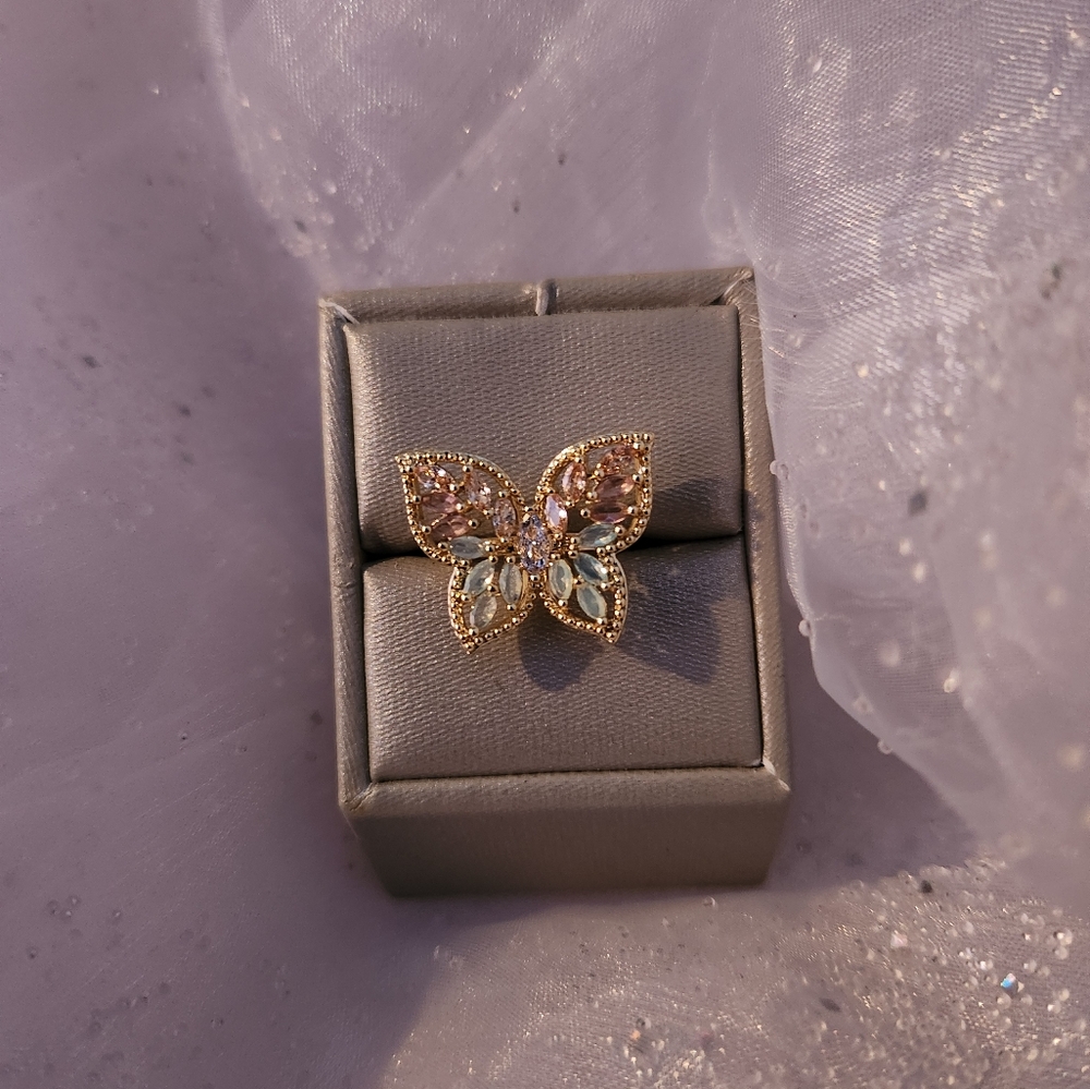 Butterfly Gemstone Ring Size 7  NWOT